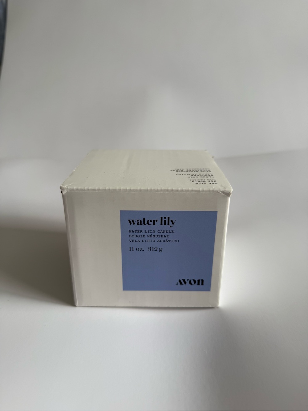Avon water lily candle